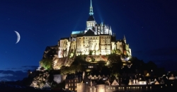 Mont Saint-Michel nocą foto: www.dobra-rada.pl