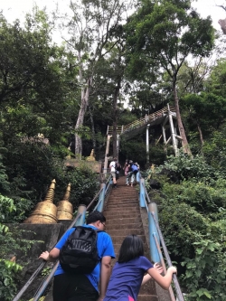 Wat Tham Suea czyli Świątynia Jaskini Tygrysa | Charter.pl foto: Basia