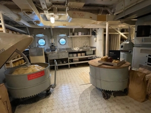 Wnętrze okrętu muzeum HMS Belfast w Londynie | Charter.pl foto: Katarzyna Kowalska
