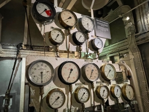 Maszynownia okrętu muzeum HMS Belfast w Londynie | Charter.pl foto: Katarzyna Kowalska
