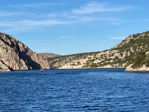 Rzeka Krka - jedna z najpiękniejszych dróg wodnych Chorwacji | Charter.pl foto: Katarzyna Kowalska
