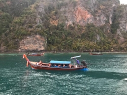 Wakacje na jachcie pod żaglami - charter.pl foto: załoga s/y "White Lotus"