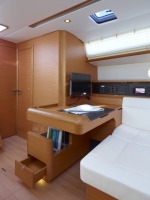 wnętrze jachtu Sun Odyssey 509 | Charter.pl foto: www.jeanneau.com