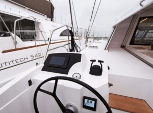 Katamaran Nautitech 46 | Charter.pl foto: www.dreamyachtcharter.com