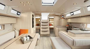 Oceanis 51.1, wnętrze | Charter.pl foto: www.beneteau.com