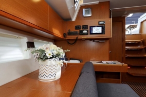 Bavaria Cruiser 57 | Charter.pl foto: www.pitter-yachting.com