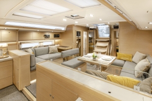 Wnętrze jachtu Dufour 530 | Charter.pl foto: www.dufour-yachts.com