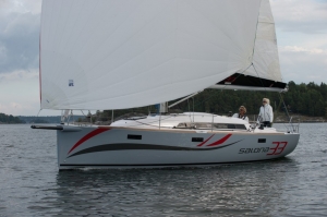 Salona 33 | Charter.pl foto: www.salonayachts.com