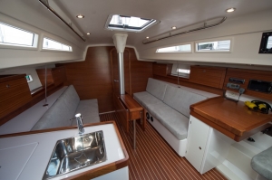 Salona 33 | Charter.pl foto: www.salonayachts.com