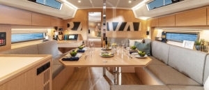 Bavaria C42 | Charter.pl foto: www.bavariayachts.com