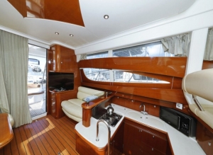 Jeanneau, Prestige 46 Fly | Charter.pl foto: www.masteryachting.hr