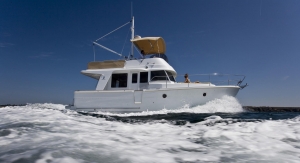 Swift Trawler 34 Fly | Charter.pl foto: www.beneteau.com