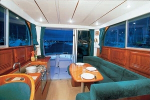 Beneteau Antares 10,80 | Charter.pl foto: www.beneteau.com