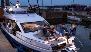 Sealine F430 | Charter.pl foto: www.hanseyachtsag.com