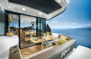 Jacht motorowy Bavaria R40 FLY | Charter.pl foto: www.bavariayachts.com