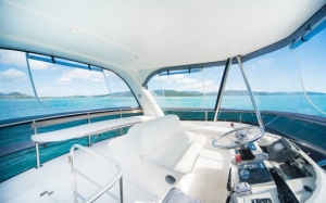 Perry 44.5 Pc | Charter.pl foto: www.dreamyachtcharter.com