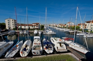 marina nieopodal Wenecji, Darsena dell Orologio | Charter.pl foto: www.darsenaorologio.com