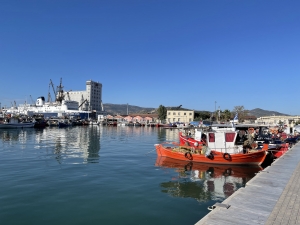 Volos to tętniące życiem nadmorskie miasto położone nad Zatoką Pagasyjską, u stóp góry Pelion | Charter.pl foto: Katarzyna Kowalska