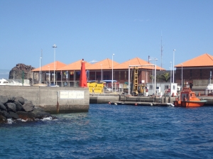 Główki portu San Sebastian na wyspie La Gomera | Charter.pl foto: Kasia Kowalska