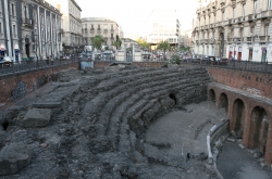 Rzymskiego amfiteatr w Katanii | Charter.pl foto: Kasia Koj