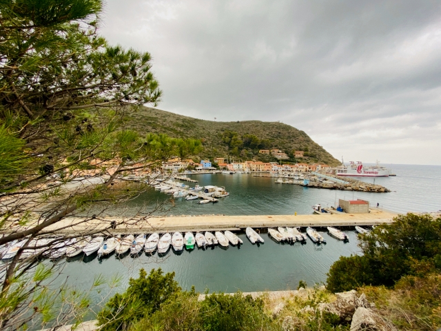 Marina di Capraia Isola