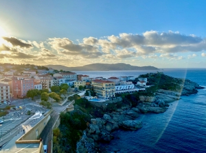 Calvi przepiękne korsykańskie miasteczko | Charter.pl foto: Justyna & Bartek