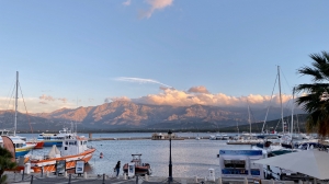 Calvi przepiękne korsykańskie miasteczko | Charter.pl foto: Justyna & Bartek