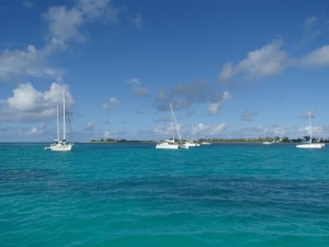 Anegada to najbardziej zewnętrzna z wysp archipelagu w kierunku północnym i jedyna wyspa koralowa | Charter.pl foto: Kasia & Peter