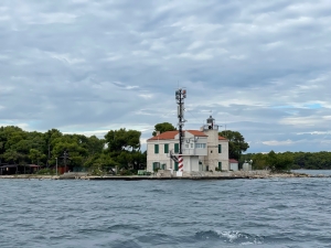 Malowniczy kanał św. Antoniego (Kanal sv. Ante | Charter.pl foto: Katarzyna Kowalska