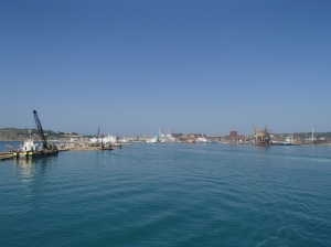 Nabrzeża, portu Portoferraio na wyspie Elba | Charter.pl foto: Piotr Kowalski