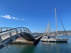 Rejs morski połączony ze szkoleniem manewrowym na patent jachtowego sternika morskiego w Grecji | Charter.pl foto: Katarzyna Kowalska