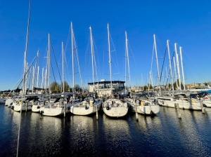 Ostatnie spojrzenie na marinę | Charter.pl foto: Katarzyna Kowalska